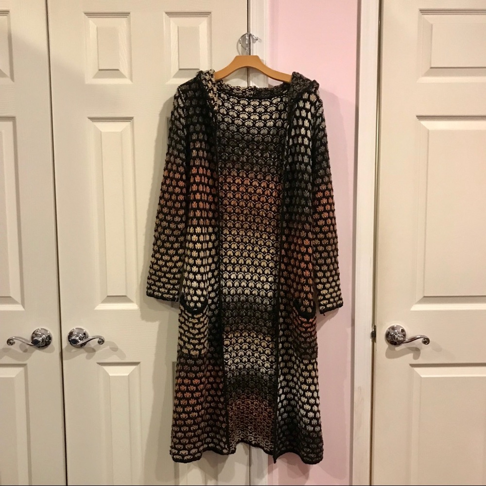 🆕 BCBG®️ Long knit sweater
